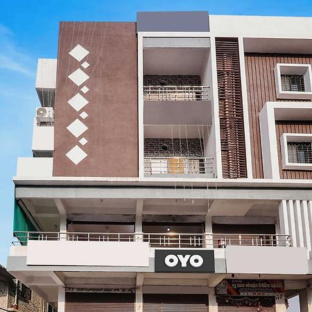 Oyo Hotel Blackgold Chandrapur Esterno foto