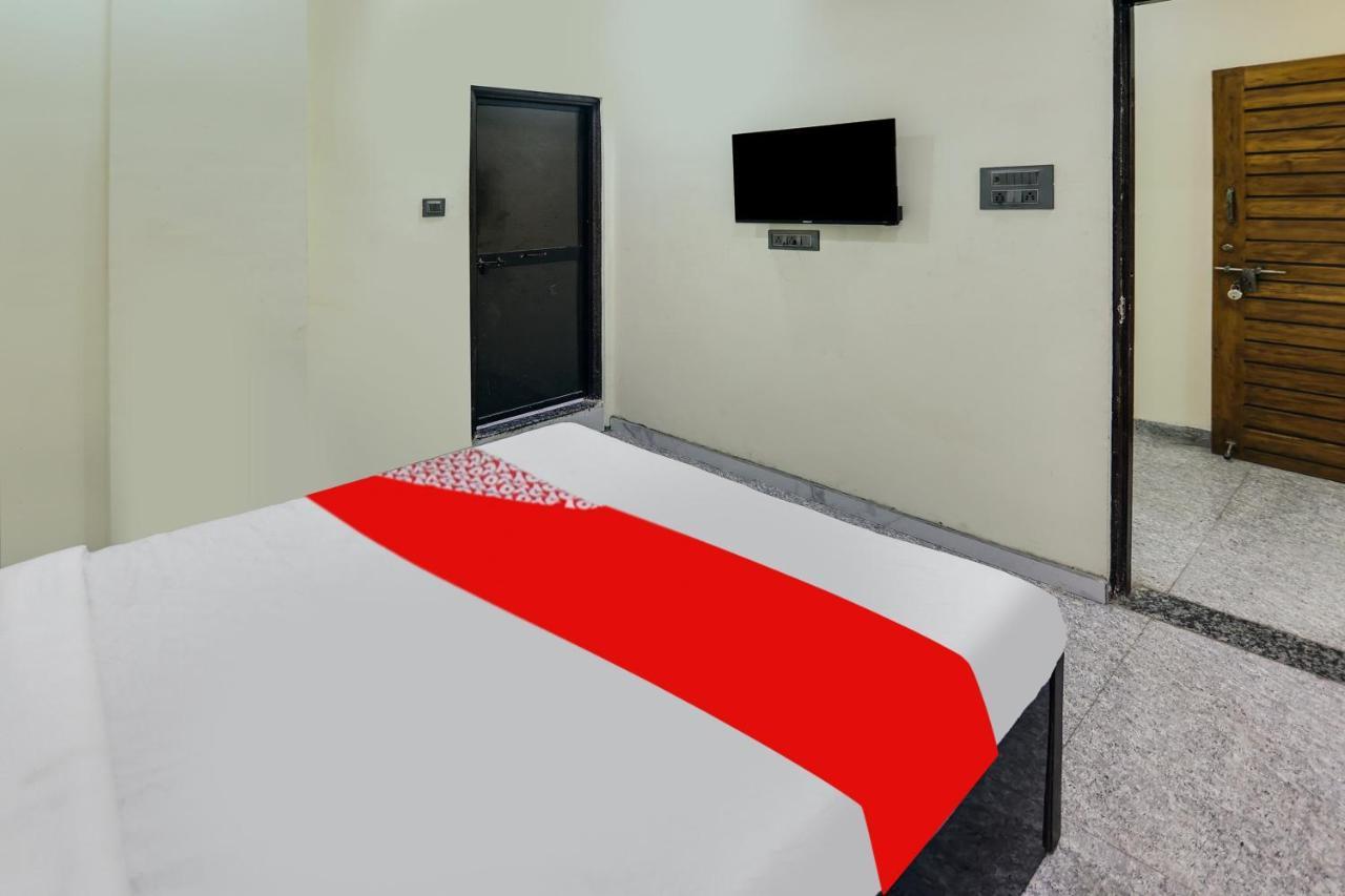Oyo Hotel Blackgold Chandrapur Esterno foto