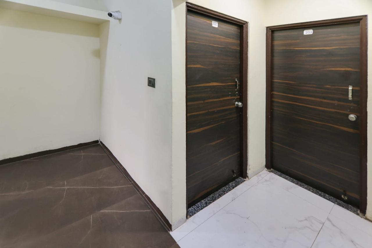 Oyo Hotel Blackgold Chandrapur Esterno foto